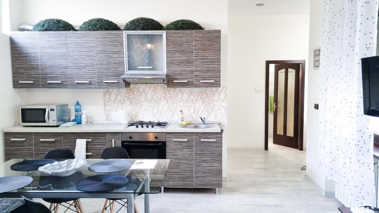Simi Central Apartment أرادايا المظهر الخارجي الصورة